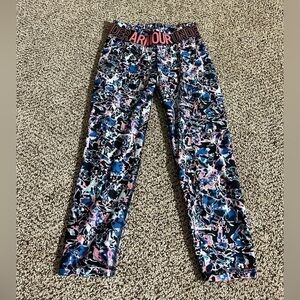 Kids under Armour capris